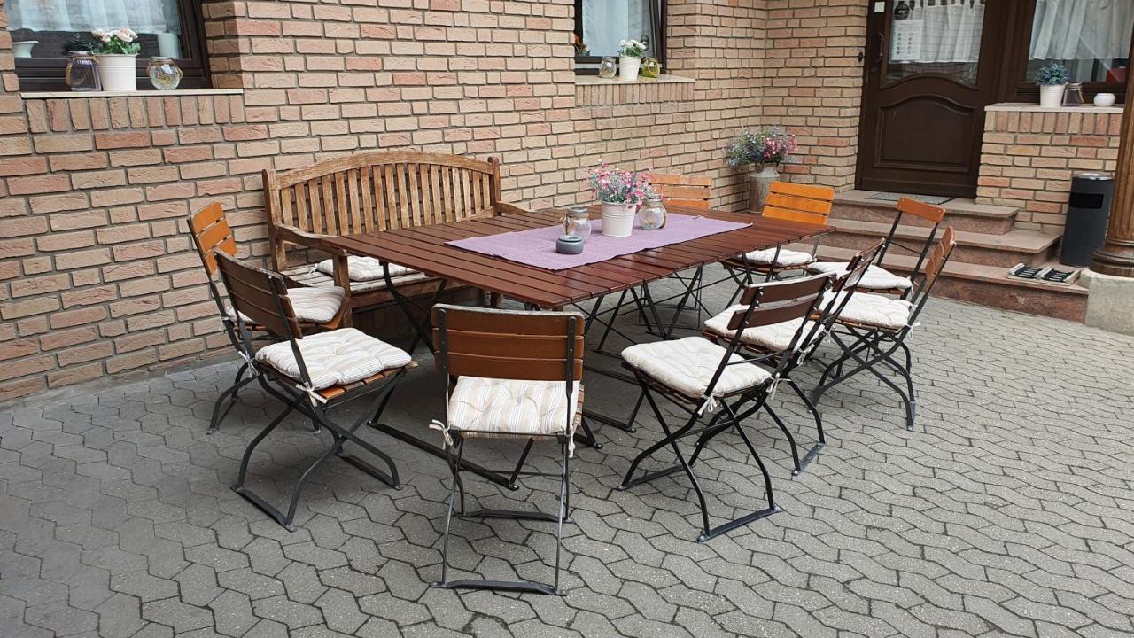 Friendly Home - Klinkerhof Bornheim  Extérieur photo